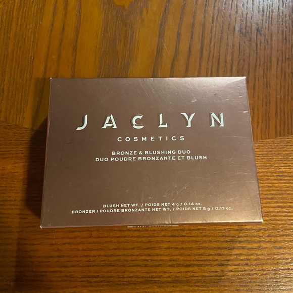 Jaclyn Cosmetics Bronze and Blushing Duo - Picture 3 of 6